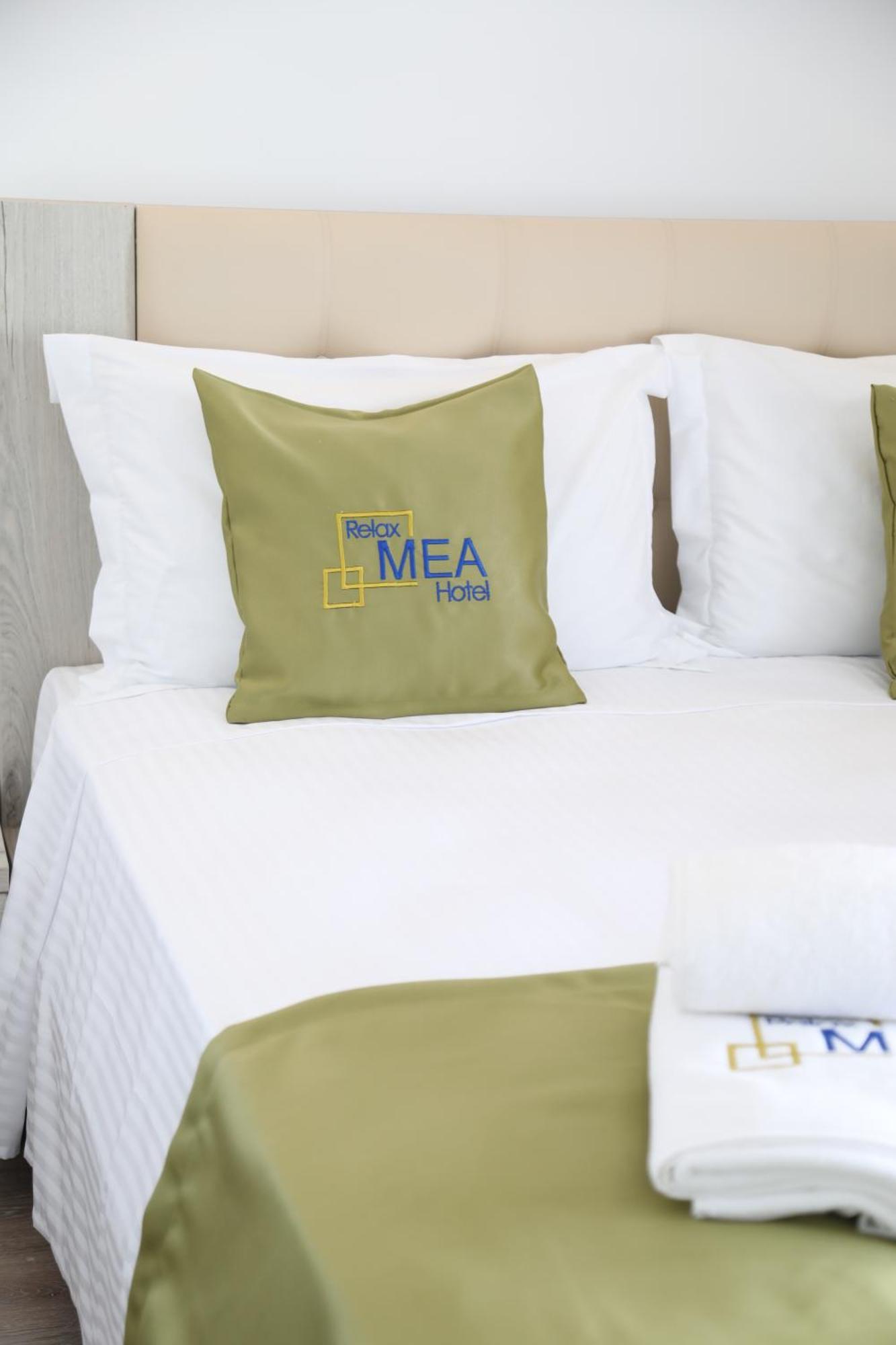 Relax Mea Hotel Sarandë Exteriör bild