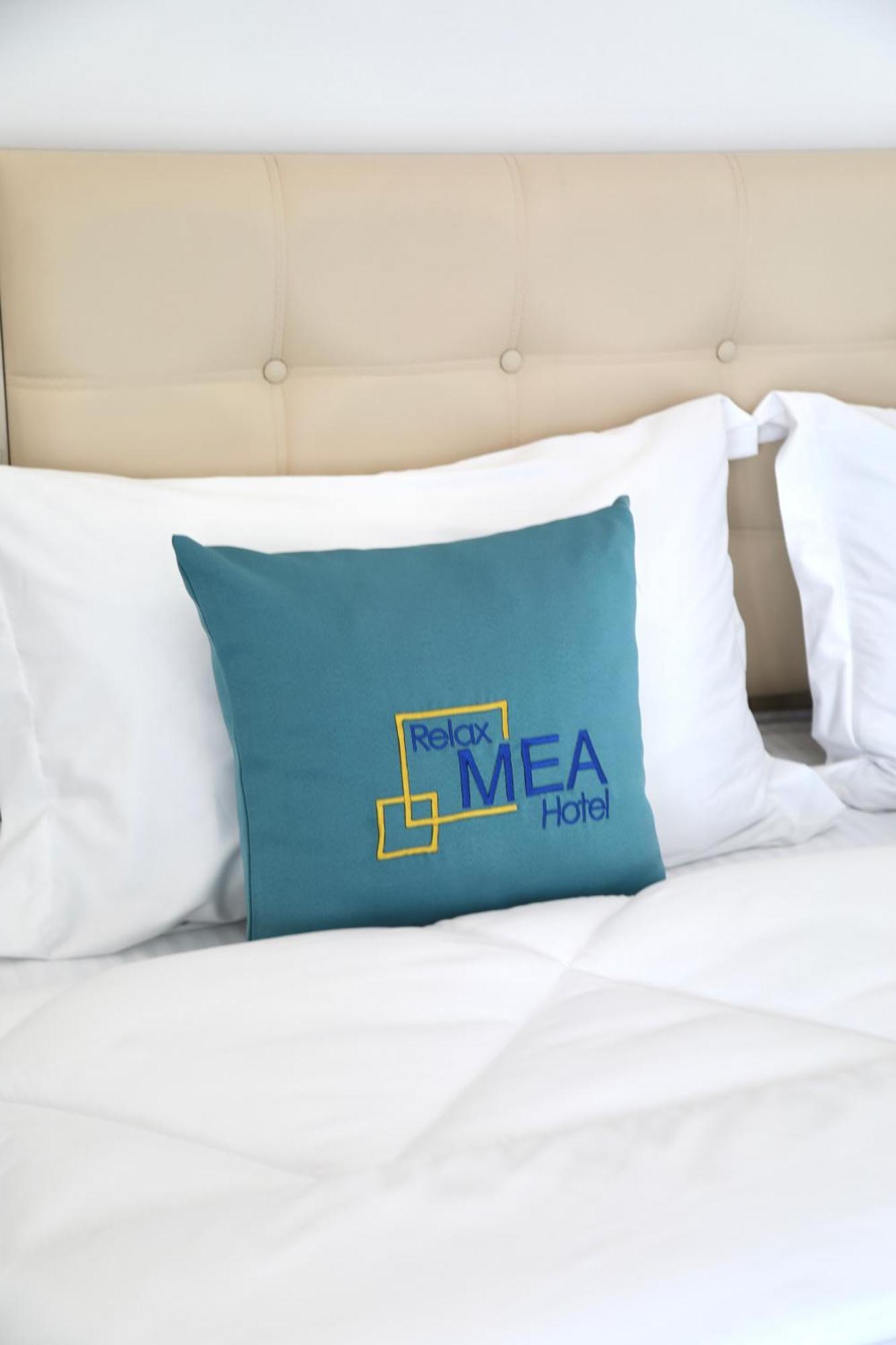 Relax Mea Hotel Sarandë Exteriör bild